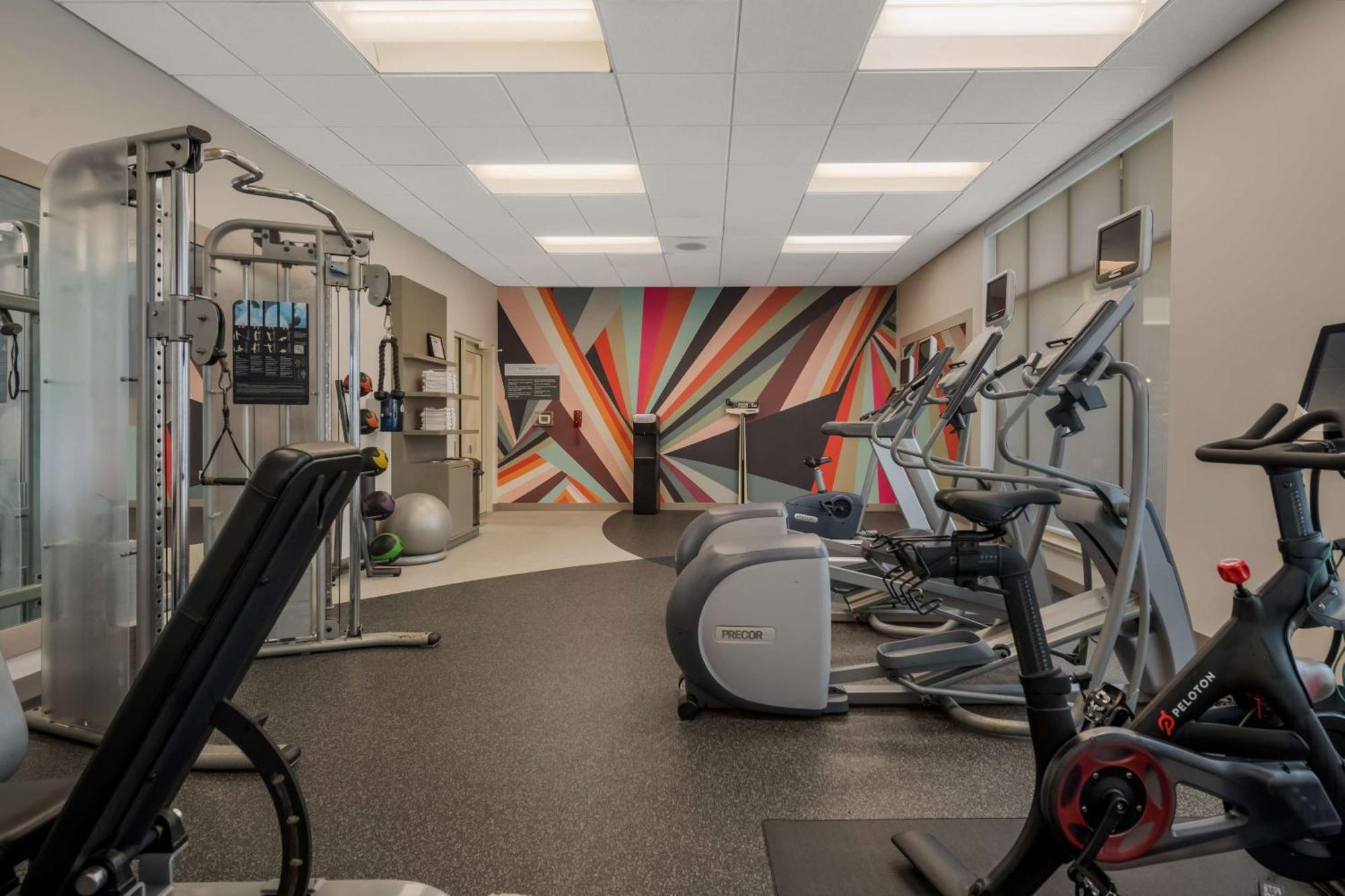 Hilton Garden Inn Rockford Kültér fotó