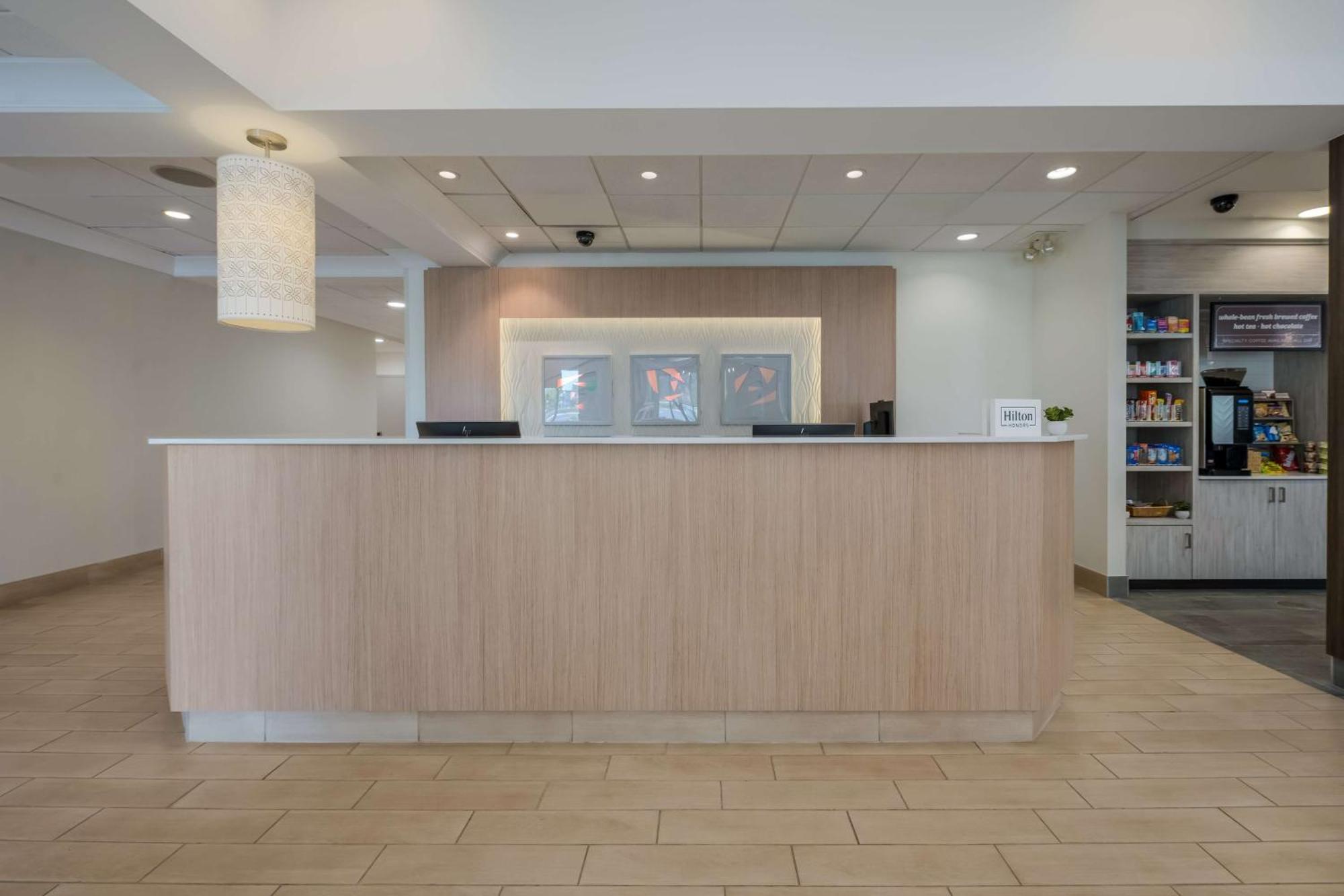 Hilton Garden Inn Rockford Kültér fotó