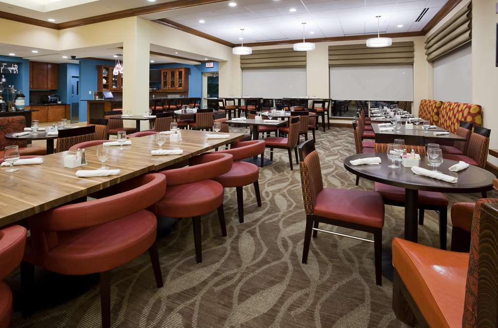 Hilton Garden Inn Rockford Étterem fotó